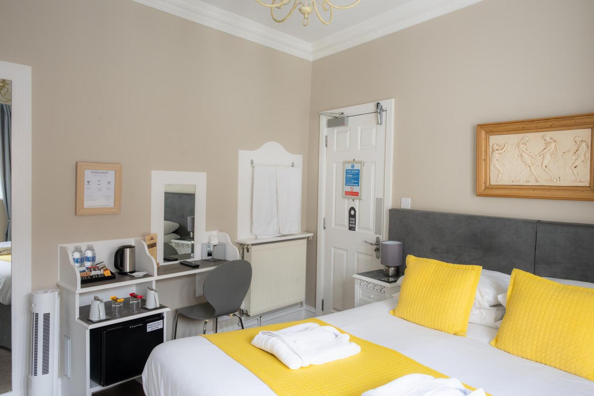 The Courtyard Guest House Great Yarmouth Exterior foto